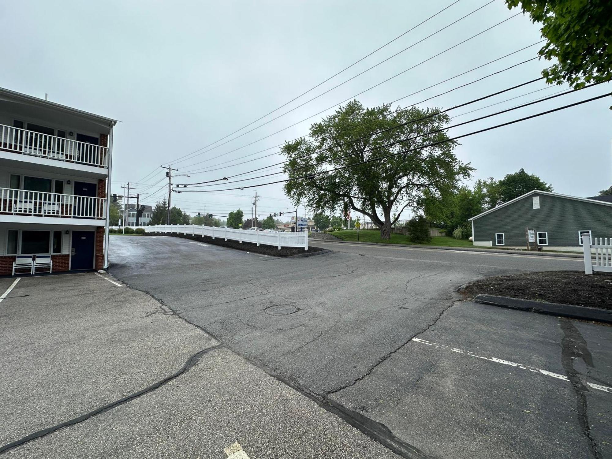 USA Inn Wells Bagian luar foto