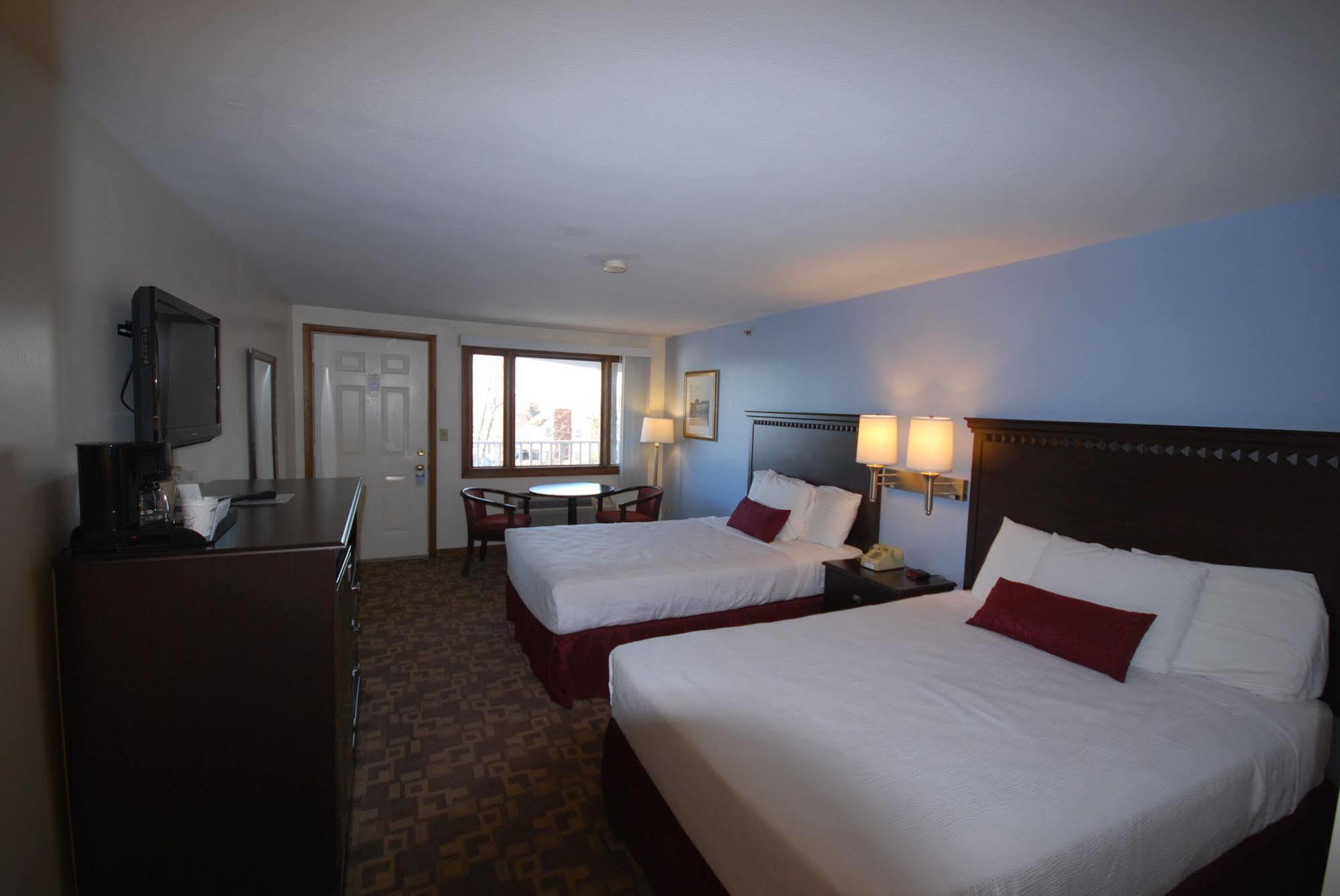 USA Inn Wells Bagian luar foto